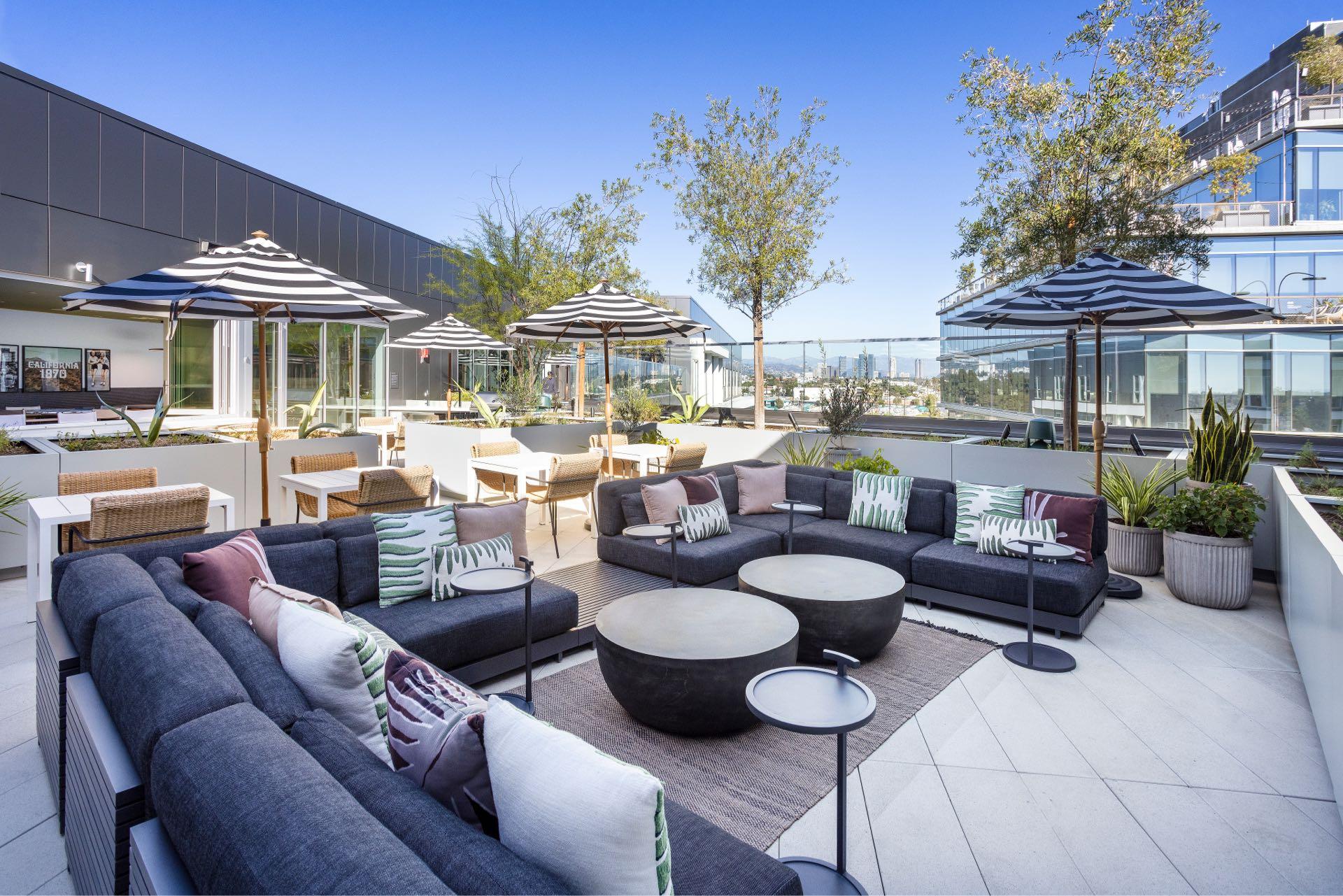 West Edge Dining Terrace 3